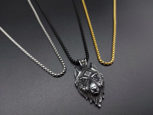 Wolfskopf mit Rune – Bild 10