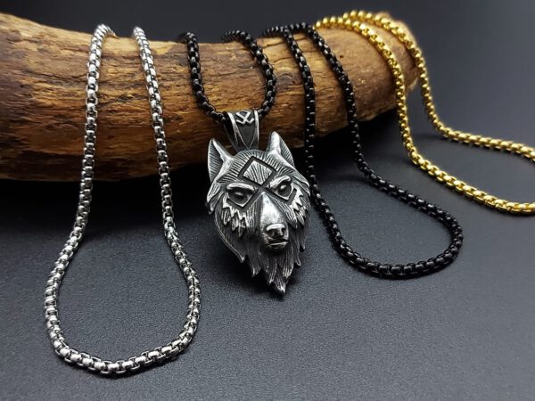 Wolfskopf mit Rune – Bild 8