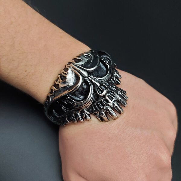 Skull XL Armreif – Bild 8