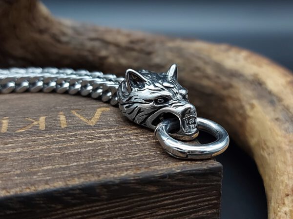 Wolfsköpfe mit vierkant Panzerkette – Bild 2